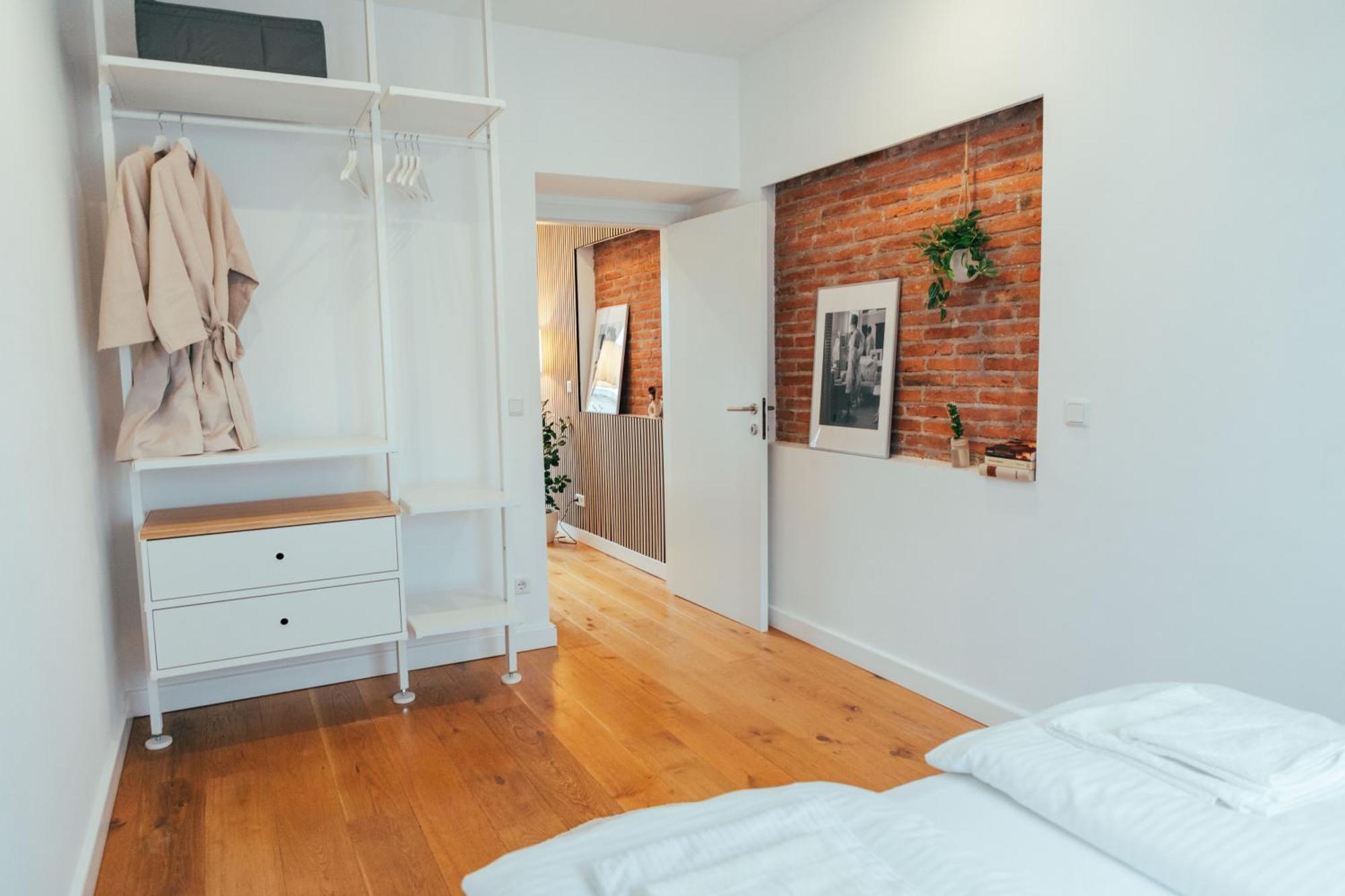 Large Apartments - Great For Groups - With Balcony Or Terrace Wien Exteriör bild