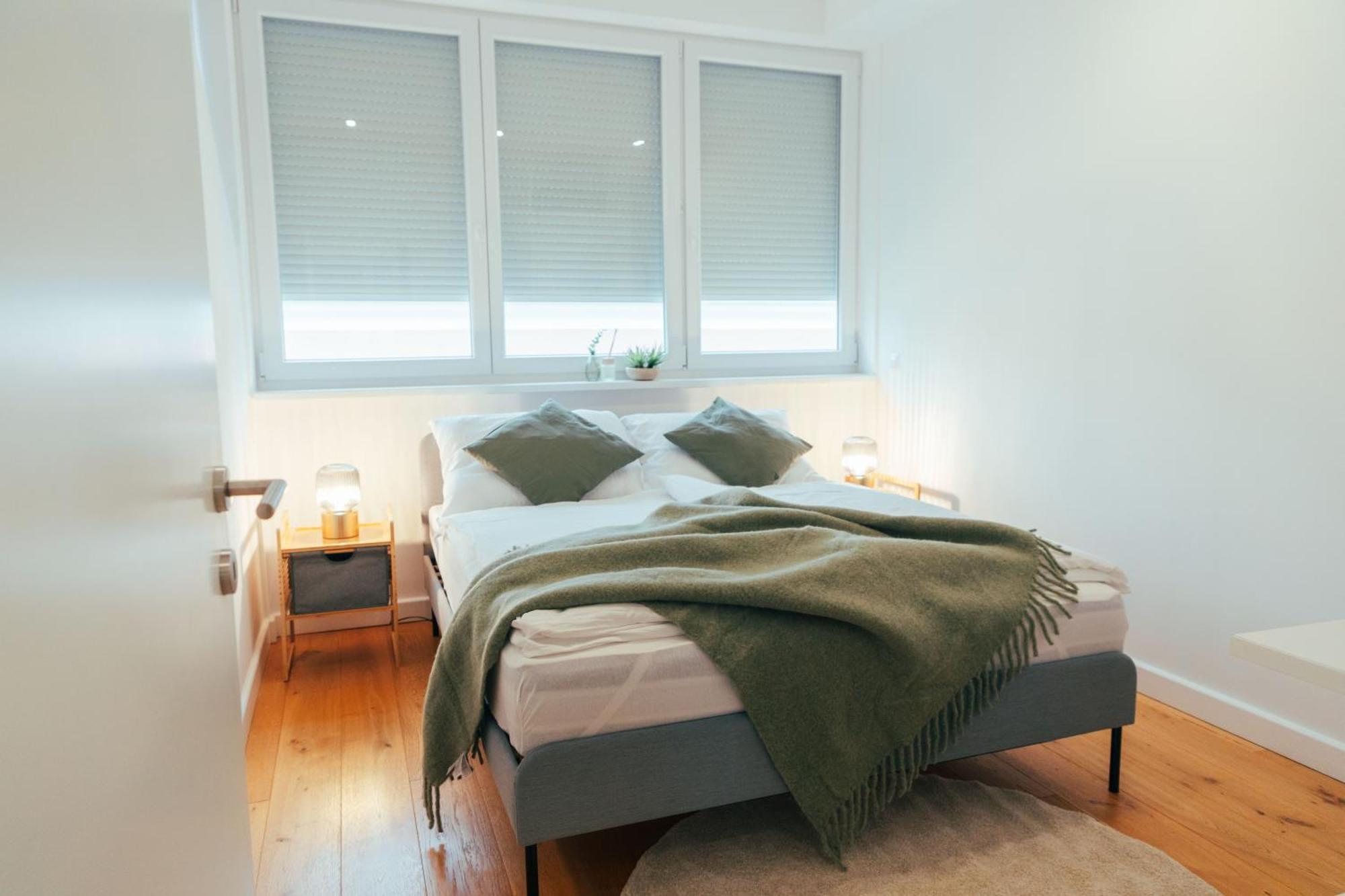 Large Apartments - Great For Groups - With Balcony Or Terrace Wien Exteriör bild