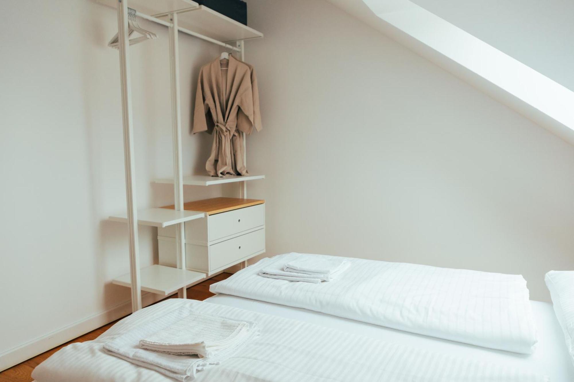 Large Apartments - Great For Groups - With Balcony Or Terrace Wien Exteriör bild